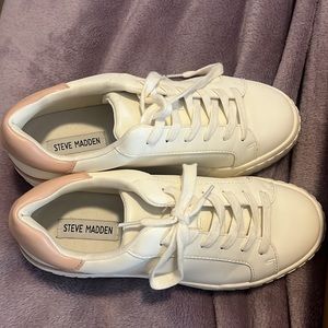 Steve Madden Sneakers (platform) - worn only once!